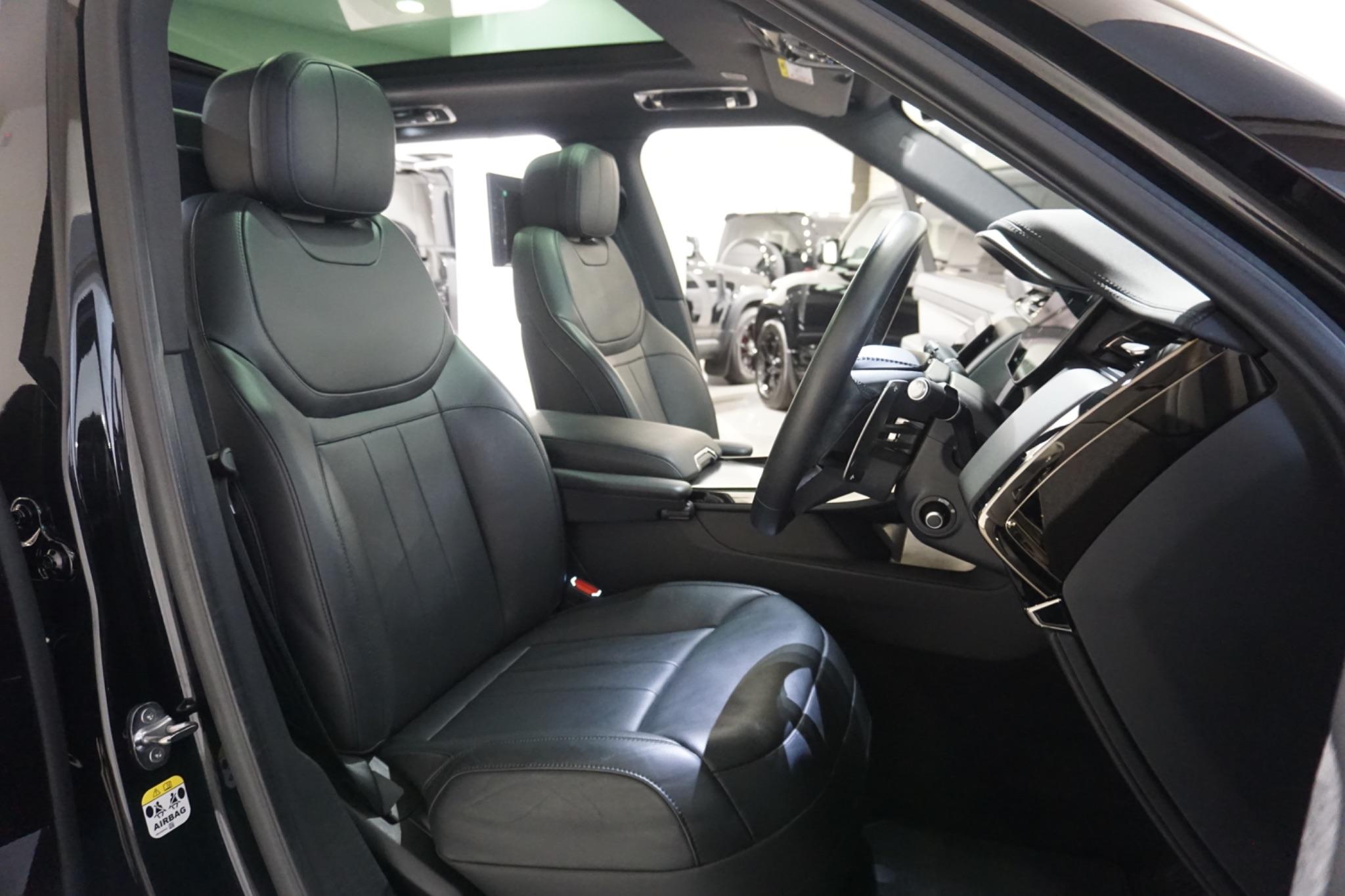 Land Rover Range Rover Sport 3.0 D300 MHEV Dynamic SE Auto 4WD Euro 6 (s/s) 5dr